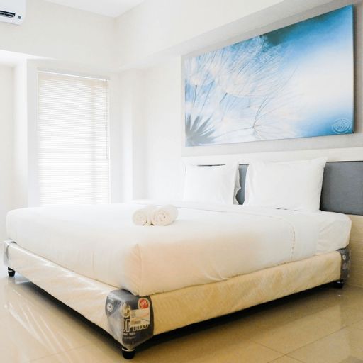 Lavish Studio Apartment with Mall Access at Supermall Mansion By Travelio, Surabaya