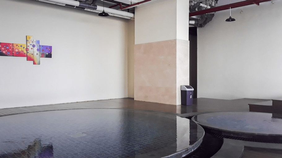 Public Area 2, Modern Living 1BR @Atlanta Residences Apartment With City View By Travelio, Depok