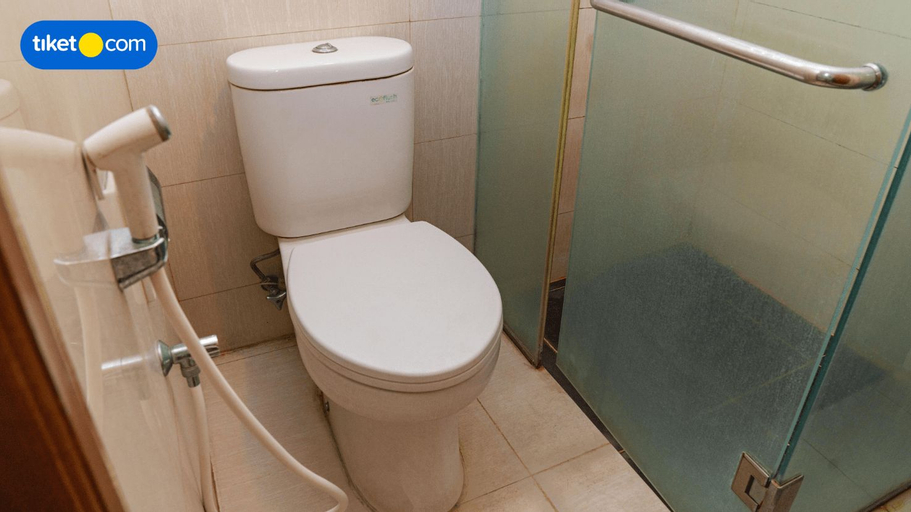 Bathroom 7