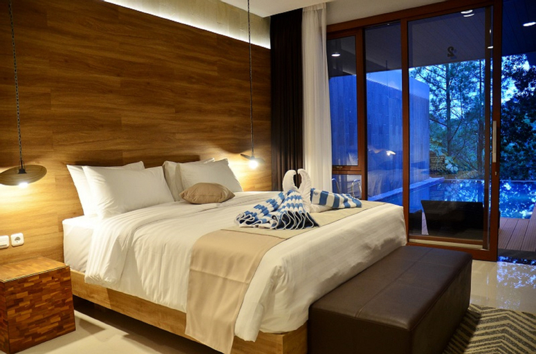 Bedroom 2, Cempaka 8 Villa 7BR with a private pool, Bandung