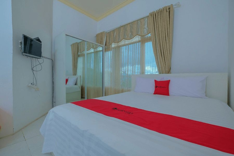 RedDoorz Syariah near Museum Lambung Mangkurat 2, Banjarbaru