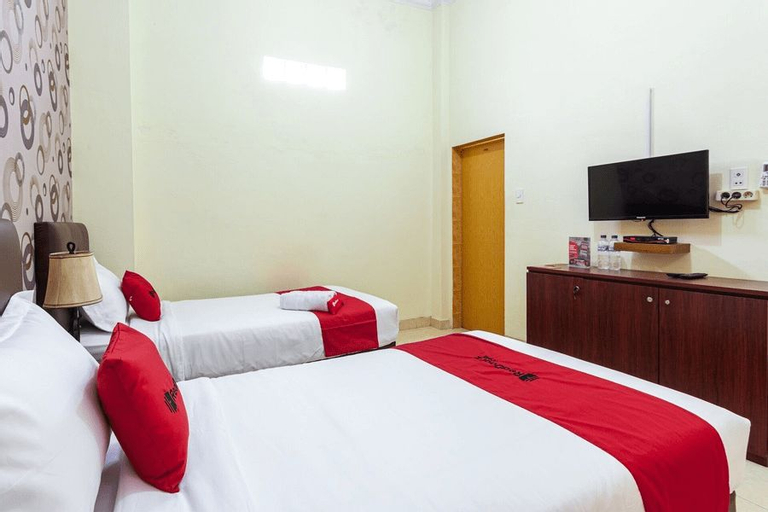 RedDoorz Syariah @ Jalan Letda Sujono Tembung, Deli Serdang