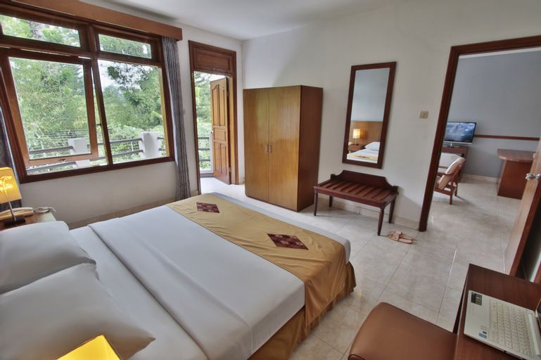 Bedroom 2, The Jayakarta Inn & Villas Cisarua, Bogor