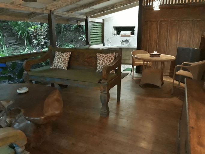 Public Area 4, Mi Casa Ijen Guest House, Banyuwangi