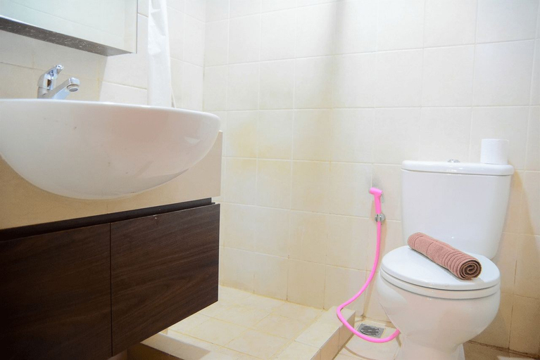 Bedroom 5, Great Location 2BR Maple Park Apartment By Travelio, North Jakarta