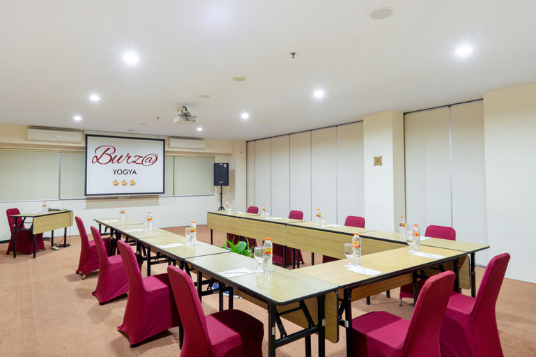 Burza Hotel Yogyakarta, Yogyakarta