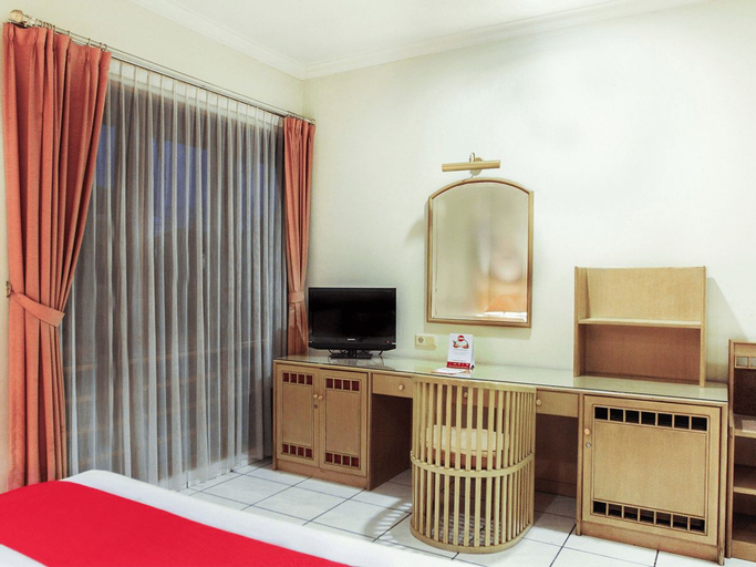 Bedroom 3, OYO 123 Puri Lotus Near Siloam Hospitals TB Simatupang, South Jakarta