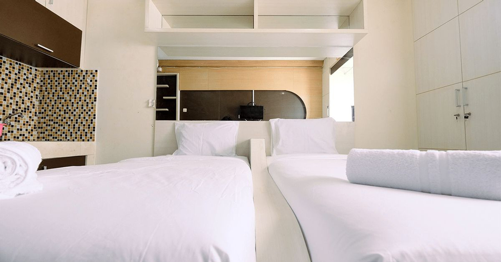 East Park Studio Apartment with Twin Beds By Travelio, East Jakarta