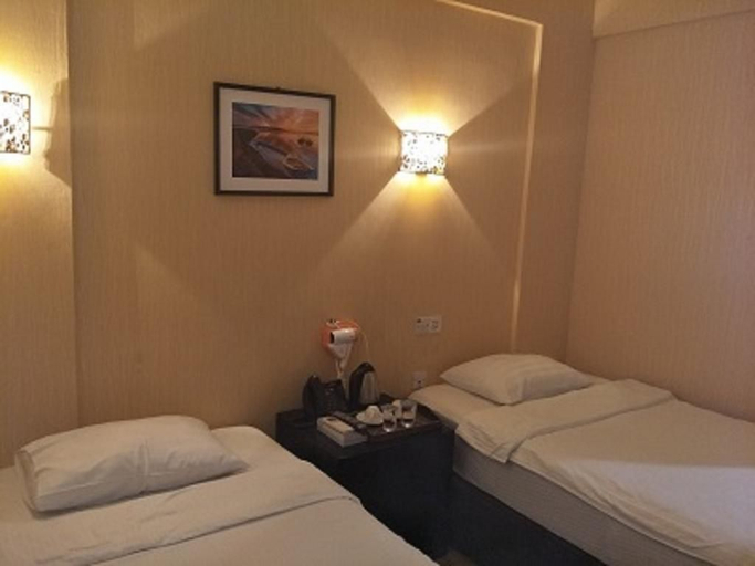 Bedroom 3, Home Suite View Hotel, Singapore
