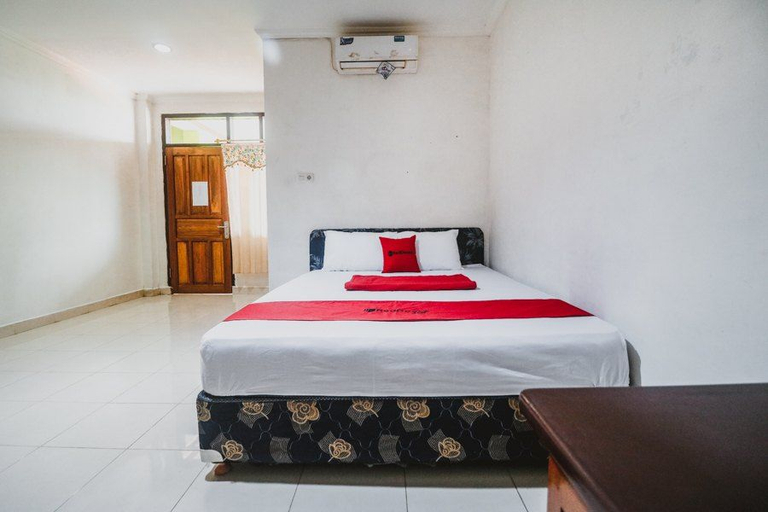 Bedroom 4, RedDoorz @ Malalayang Manado, Manado