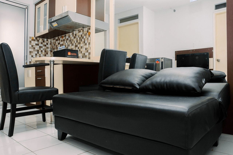 Public Area 2, Compact and Cozy 2BR Kalibata City Apartment By Travelio, Jakarta Selatan