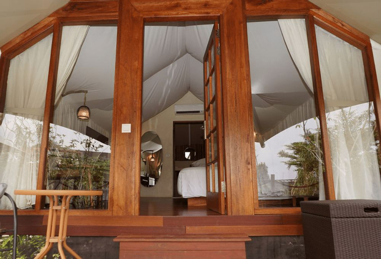 Oak Tree Glamping Resort, Malang