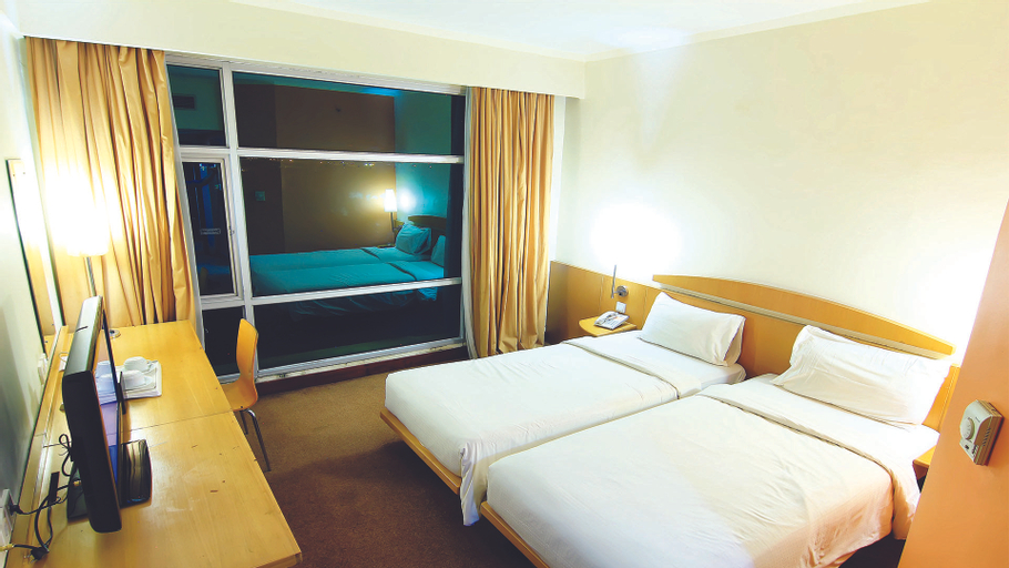 Bedroom 19
