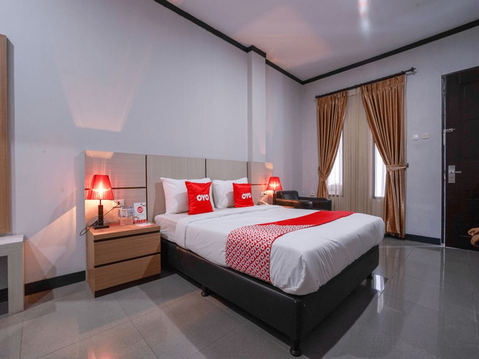 Capital O 2102 Grand Mutiara Hotel, Central Bangka