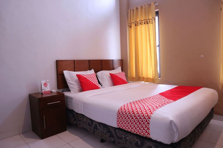 Bedroom 1, OYO 1305 Hotel Al-ghani Syariah, Padang
