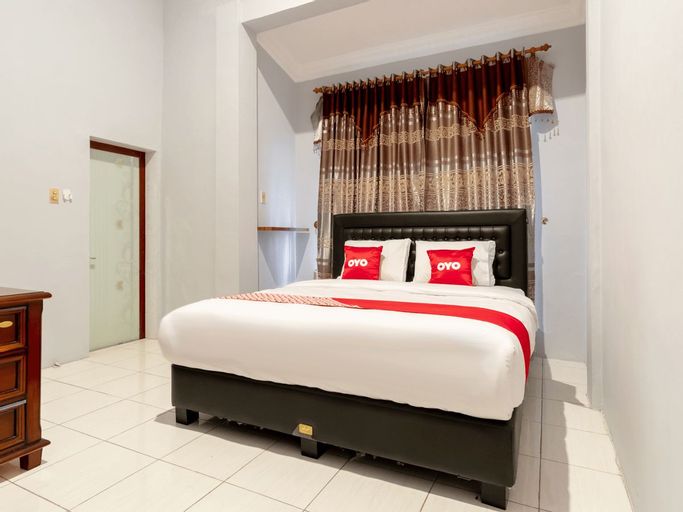 OYO 1632 1000 House Syariah, Medan