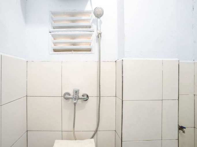 Bedroom 4, OYO 2415 Ibma Smart Syariah, Pasuruan