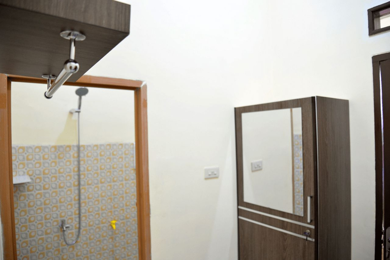 Bathroom 5, Haura Syariah kedaton Bandar Lampung, Bandar Lampung