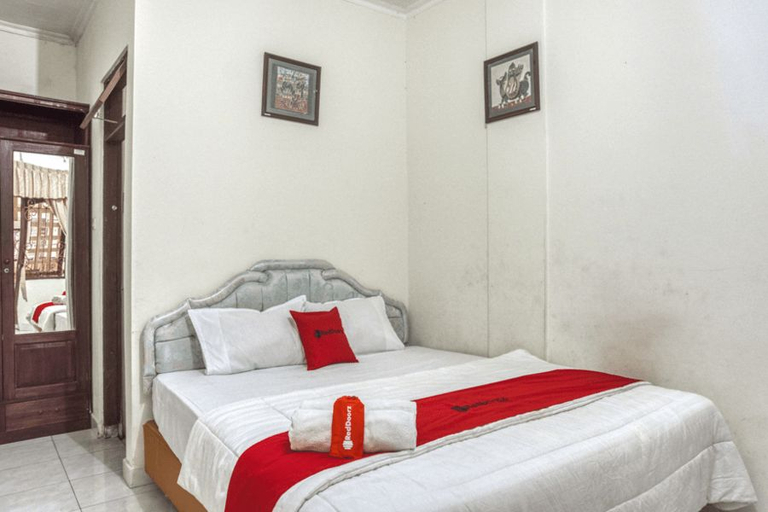 Bedroom 2, RedDoorz Syariah @ Raya Tajem Maguwo, Sleman