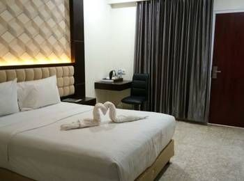 Sindoro Hotel Cilacap by Conary - Tap to explore photos
