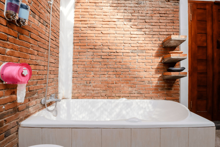 Bathroom 5, Omah Teras Bata Guesthouse, Bantul