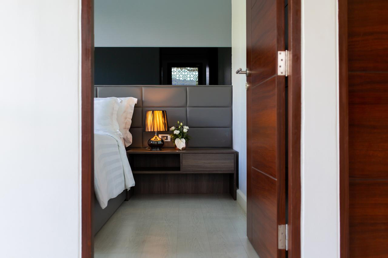 Exterior & Views 3, Utopia Naiharn, Phuket Island