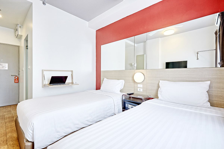 Bedroom 2, Easy Planet Pattaya, Pattaya