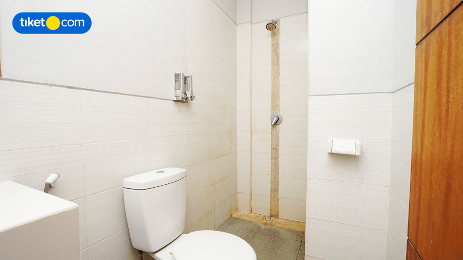 Bathroom 5, Spunky Premiere Kuta, Badung