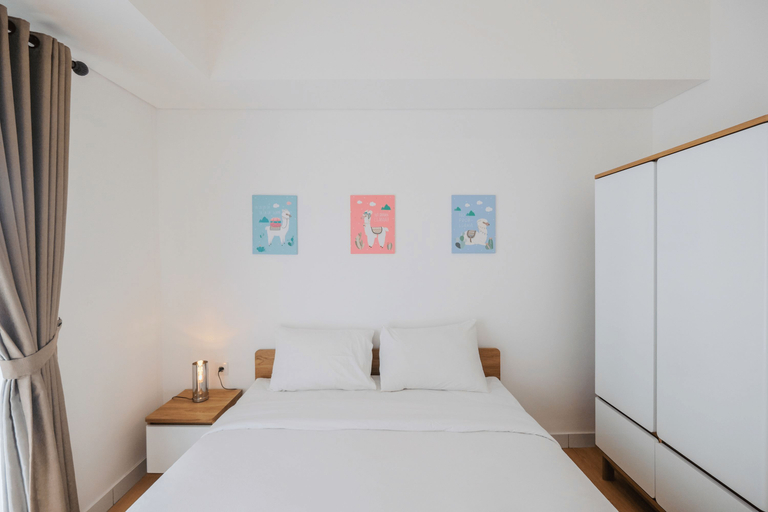 Bedroom 2, Simple Furnished Studio Casa De Parco Apartment By Travelio, Tangerang