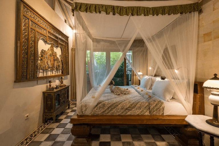 Bedroom 30