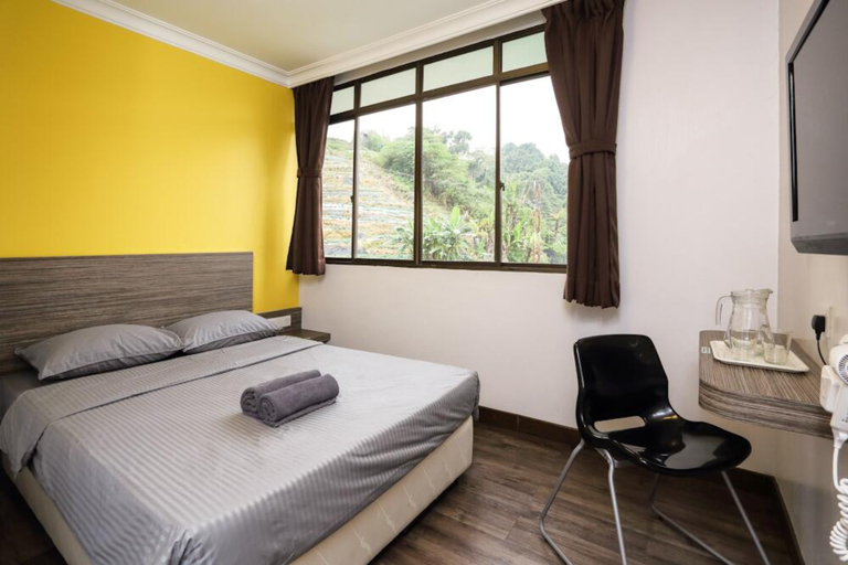 Bedroom 2, Parkland Hotel, Cameron Highlands