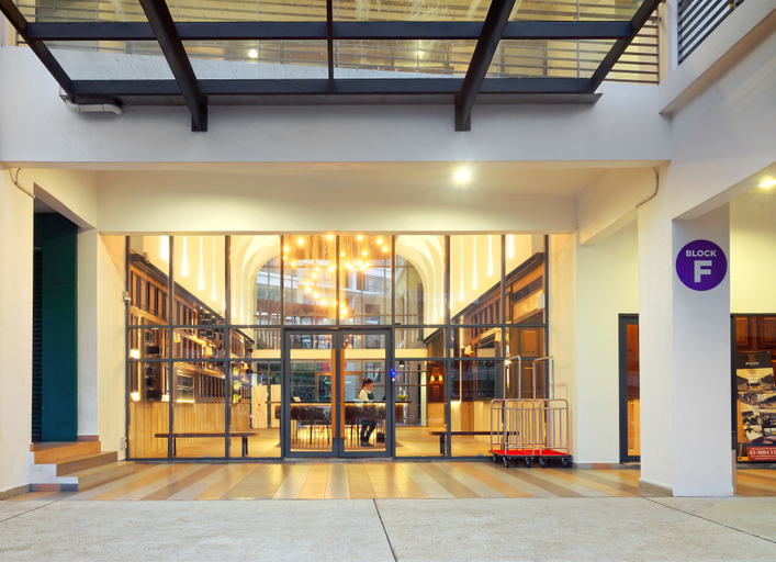 Public Area 3, Bespoke Hotel Puchong, Puchong