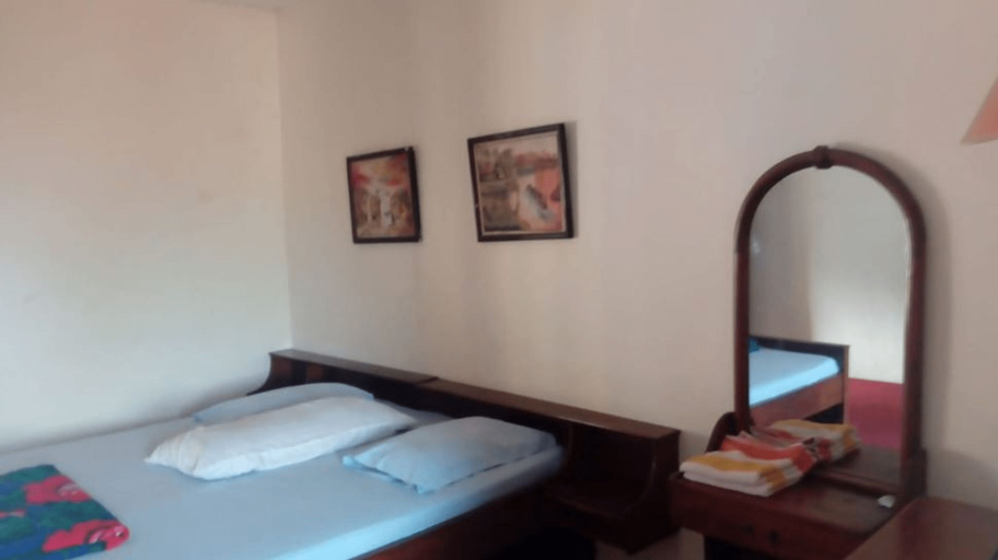Bedroom 2, Wisma & Kantin Amanda, Mojokerto