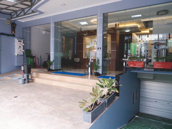 Public Area 6