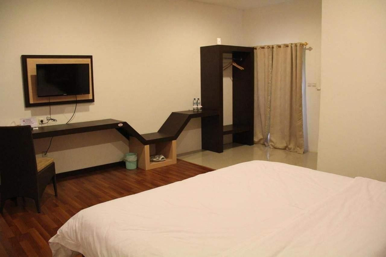 Bedroom 5, Kampoeng Nelayan Restaurant, Hotel & Convention Hall, Palu