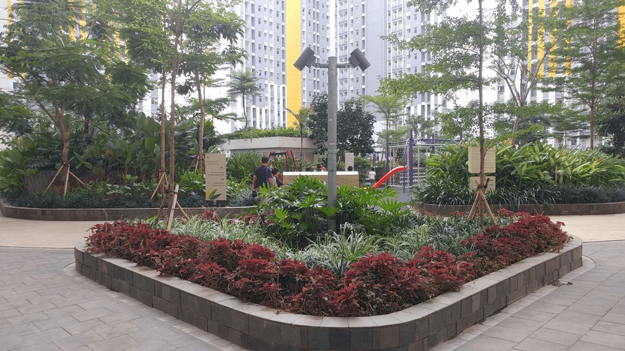 Exterior & Views 2, Modern and Comfortable 2BR Springlake Summarecon Bekasi Apartment By Travelio, Bekasi
