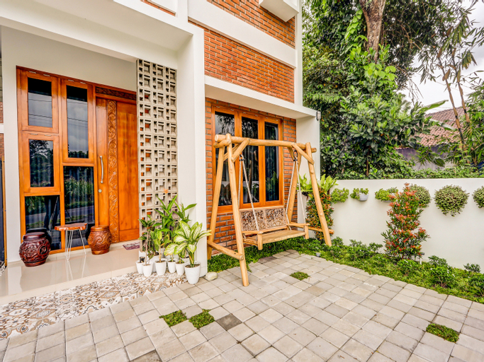 OYO 90099 Twin House, Sleman