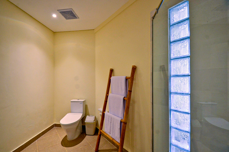 Bathroom 4, Ocean View Villa Uluwatu, Badung