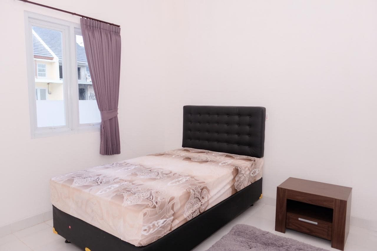 Bedroom 3, DreamIand Beach Bali Homestay, Badung