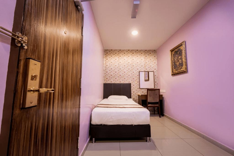Bedroom 6