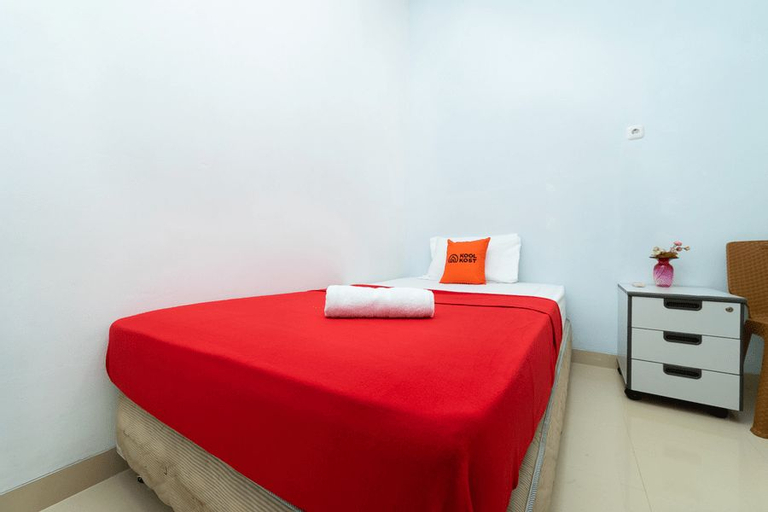 KoolKost Syariah near Lagoon Avenue Mall (Minimum 6 Nights), Bekasi