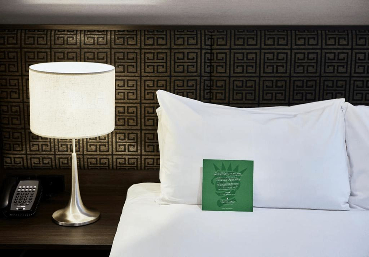 Bedroom 3, Stamford Plaza Melbourne, Melbourne