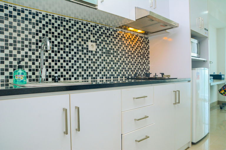 Best Price Studio at Tamansari The Hive Apartment By Travelio, East Jakarta