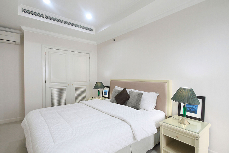 Apartment Istana Sahid by Aparian, Central Jakarta