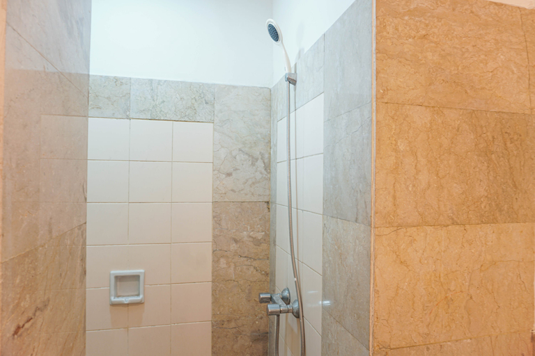 Bedroom 4, Spacious and Elegant 2BR @ Kedoya Elok Apartment By Travelio (tutup sementara), Jakarta Barat