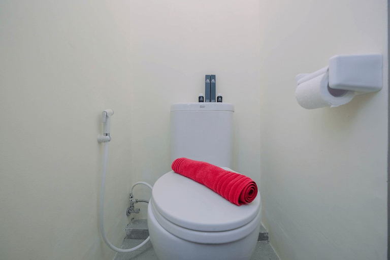 Bedroom 3, Minimalist Studio Apartment at Bogorienze Resort By Travelio, Bogor