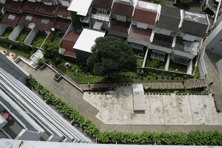 Exterior & Views, Spacious 1BR Dago Suites Apartment By Travelio, Bandung