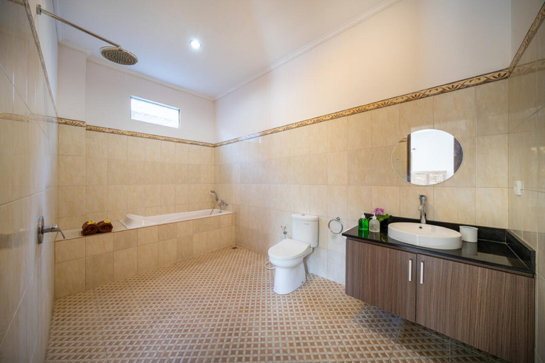 Bathroom 3, AV Villa Devina, Badung