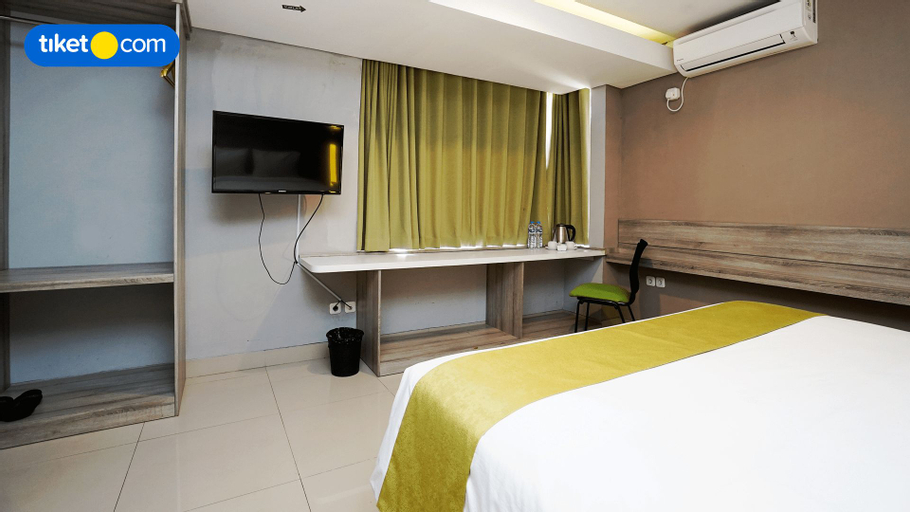 Bedroom 5, dPalma Hotel, Bandung