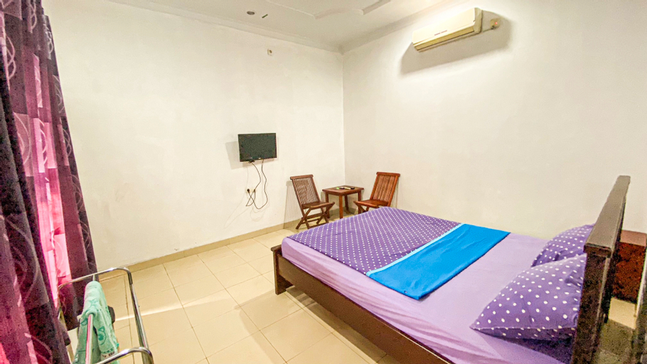 Bedroom 5, Hotel Puri Ayu, Purwakarta